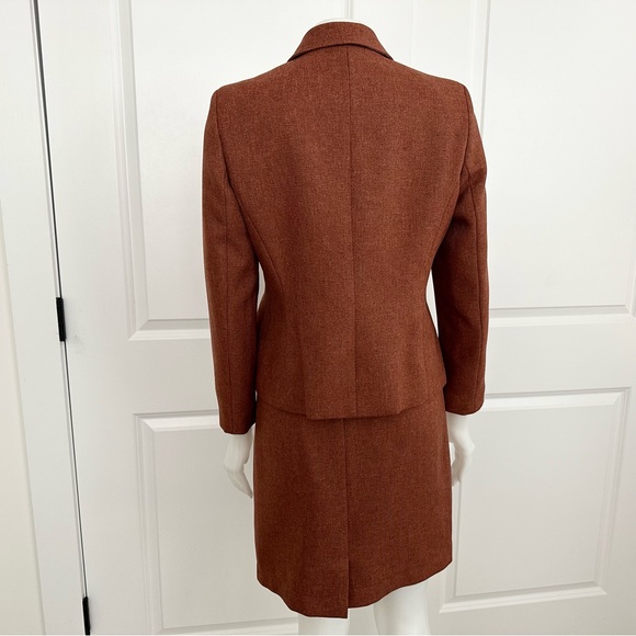 Le Suit Petite Rust Orange Wool / Tweed Look Two Piece Blazer and Skirt Set - Picture 9 of 16
